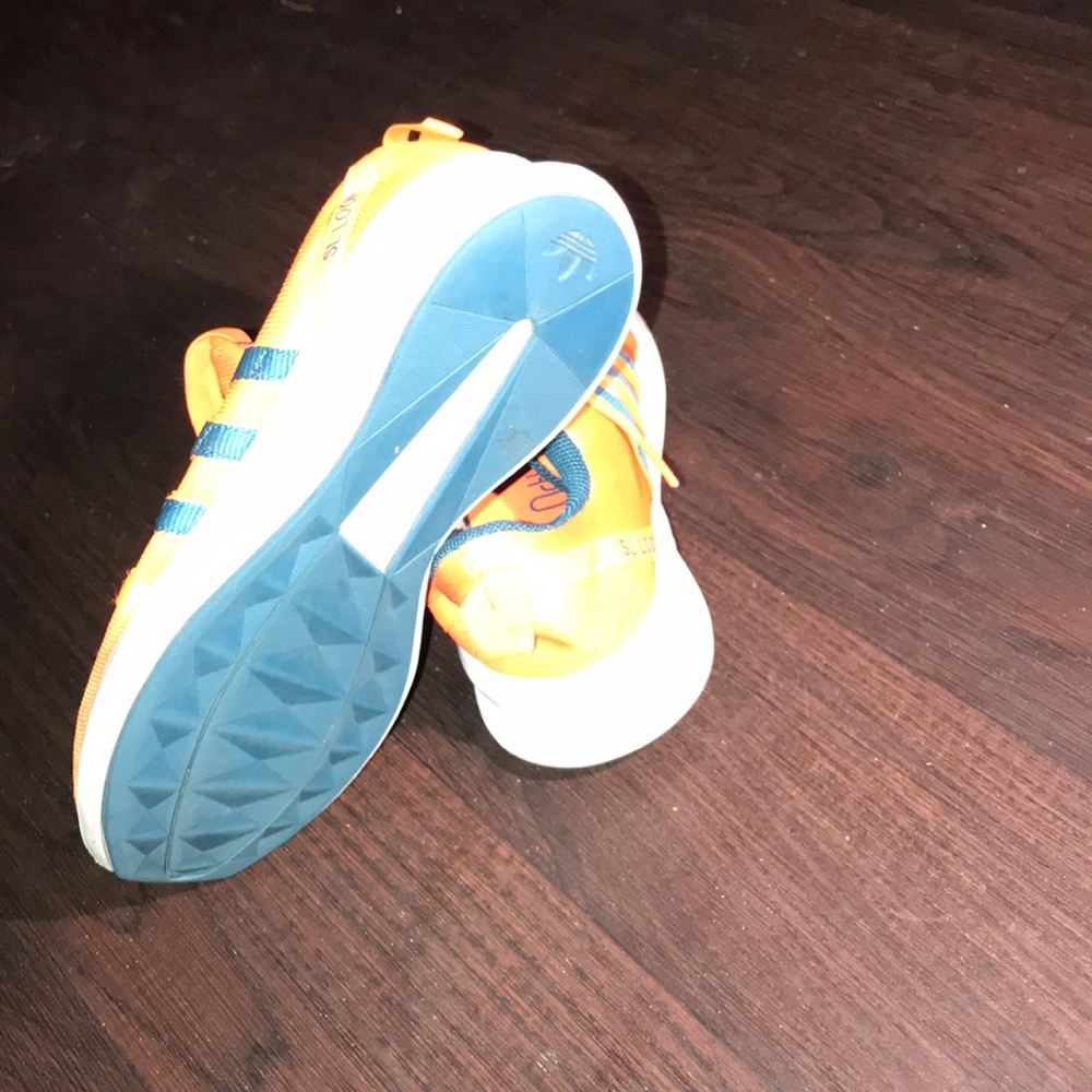 Adidas - Picture 4 of 4
